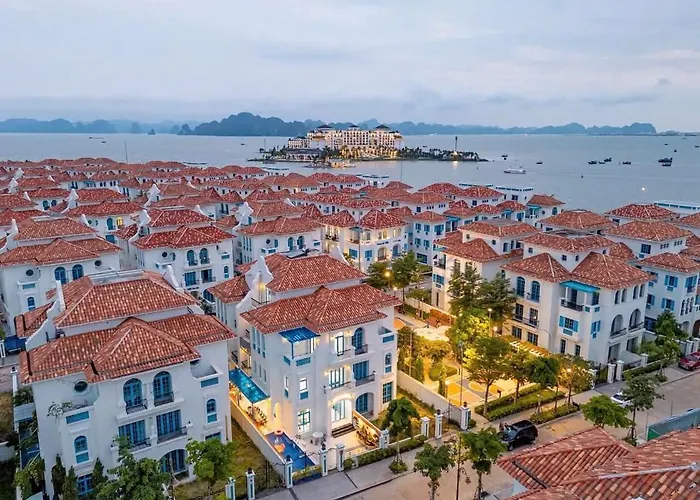 Lyly House * Hạ Long